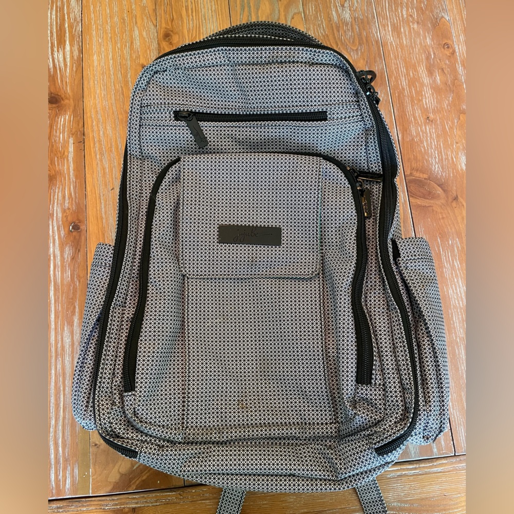 Ju-Ju-Be Black and Gray Baby Bag